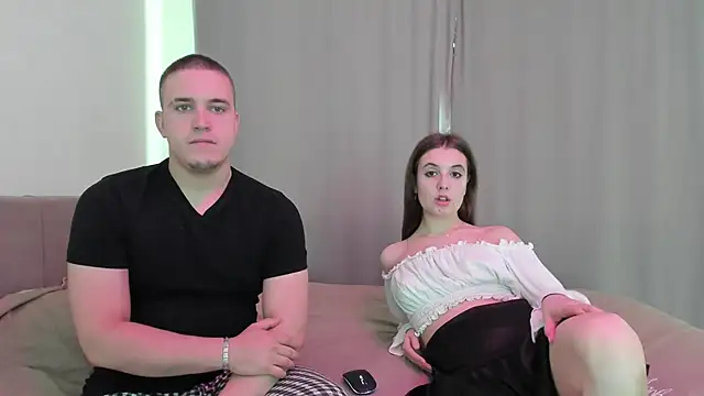 Eva Alex  online show from 06/01/26, 04:36
