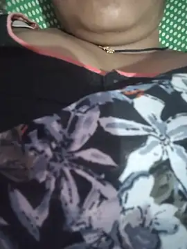 Nilam cute online show from 05/13/26, 02:36