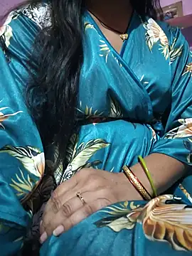 Nilam cute online show from 06/02/26, 11:56