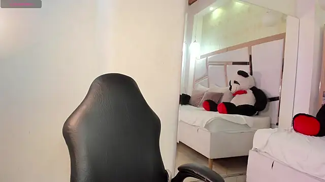tatikanyx online show from 06/26/26, 12:09