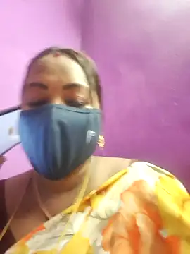 Snapshot of Tamil_Hot_Priya chatting on 01/13/26, 04:07 Tamil Hot Priya online show from 01/13/26, 04:07