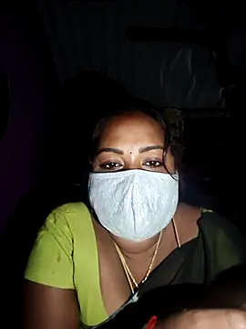 Snapshot of Tamil_Hot_Priya chatting on 02/02/26, 07:18 Tamil Hot Priya online show from 02/02/26, 07:18