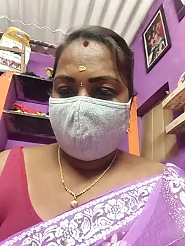 Snapshot of Tamil_Hot_Priya chatting on 02/05/26, 05:17 Tamil Hot Priya online show from 02/05/26, 05:17