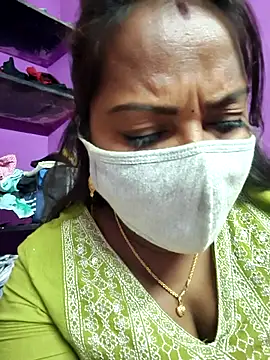 Snapshot of Tamil_Hot_Priya chatting on 02/11/26, 11:59 Tamil Hot Priya online show from 02/11/26, 11:59