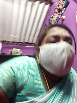 Snapshot of Tamil_Hot_Priya chatting on 02/13/26, 07:15 Tamil Hot Priya online show from 02/13/26, 07:15