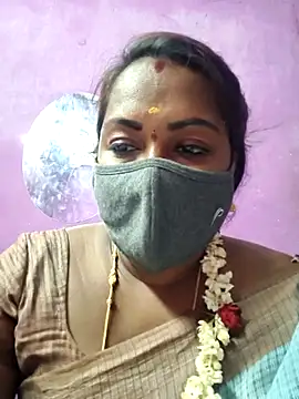 Snapshot of Tamil_Hot_Priya chatting on 03/08/26, 06:34 Tamil Hot Priya online show from 03/08/26, 06:34