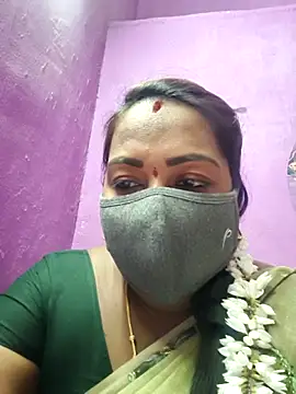 Snapshot of Tamil_Hot_Priya chatting on 03/09/26, 04:33 Tamil Hot Priya online show from 03/09/26, 04:33