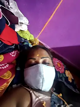 Snapshot of Tamil_Hot_Priya chatting on 03/11/26, 07:47 Tamil Hot Priya online show from 03/11/26, 07:47