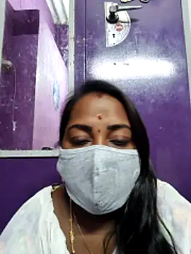 Tamil Hot Priya online show from 03/31/26, 07:36