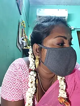 Snapshot of Tamil_Hot_Priya chatting on 04/03/26, 08:29 Tamil Hot Priya online show from 04/03/26, 08:29