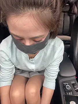 Snapshot of mi-ki1314 chatting on 03/06/26, 03:58 mi-ki1314 online show from 03/06/26, 03:58