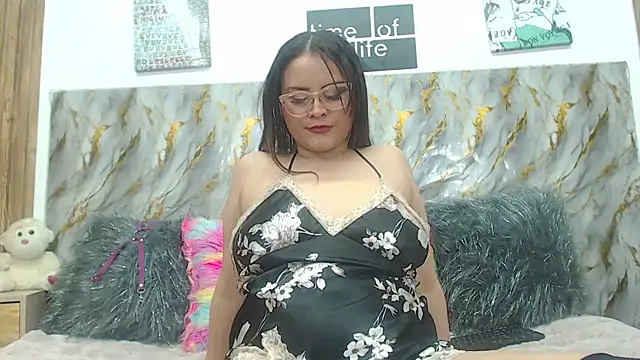 rossyvalbuena online show from 05/02/26, 03:28