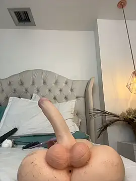 IvonneOwen online show from 05/24/26, 12:54