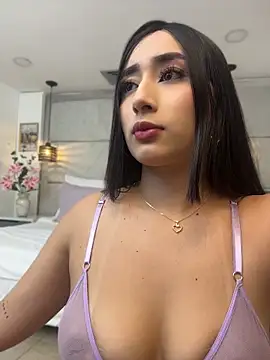 IvonneOwen online show from 06/06/26, 12:38
