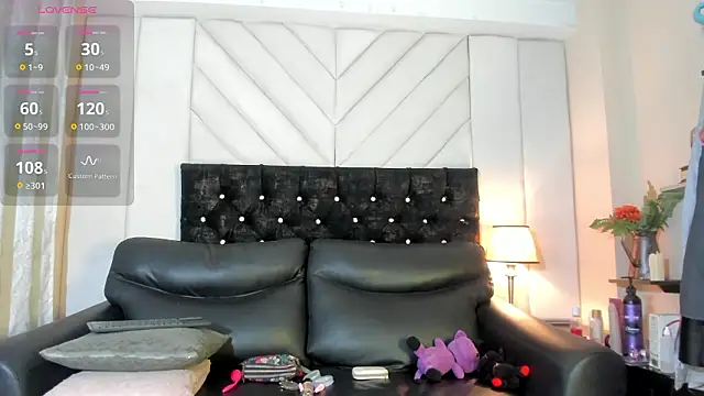 Scaarlett prince online show from 03/12/26, 12:44