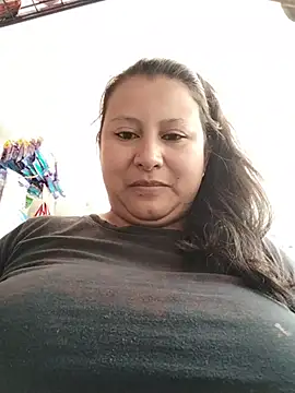 Snapshot of SexyandnaughtyLatinos chatting on 06/03/26, 02:33 SexyandnaughtyLatinos online show from 06/03/26, 02:33