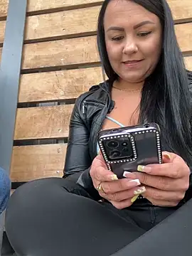 nathacha1230 online show from 04/17/26, 08:12