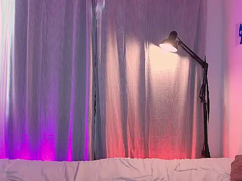 Snapshot of Lesbian_Sexxx chatting on 04/03/26, 08:40 Lesbian Sexxx online show from 04/03/26, 08:40