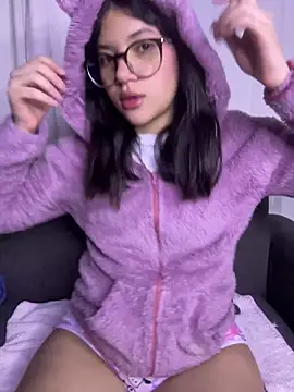 Snapshot of _Queen_love2 chatting on 03/08/26, 04:38 Queen love2 online show from 03/08/26, 04:38