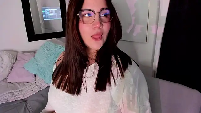 ivy velvet online show from 05/19/26, 01:33