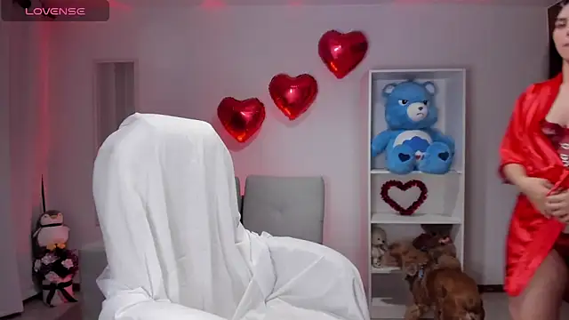 Snapshot of _wtdreamgirl chatting on 02/15/26, 12:18 wtdreamgirl online show from 02/15/26, 12:18