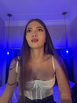 Snapshot of EmmaJhoons chatting on 03/18/26, 10:18 EmmaJhoons online show from 03/18/26, 10:18