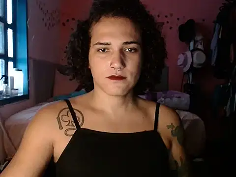 Snapshot of Queen_Domme_de_paus chatting on 01/12/26, 01:05 Queen Domme de paus online show from 01/12/26, 01:05