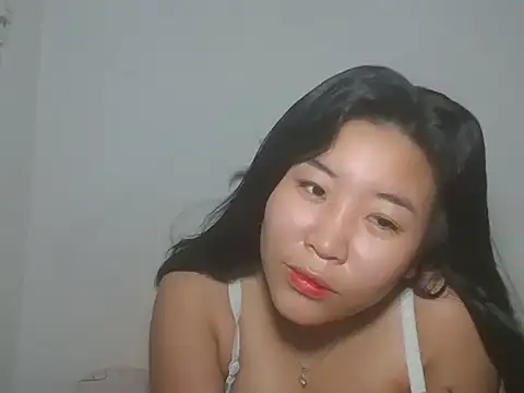 Snapshot of Zyeiii chatting on 03/23/26, 07:23 Zyeiii online show from 03/23/26, 07:23