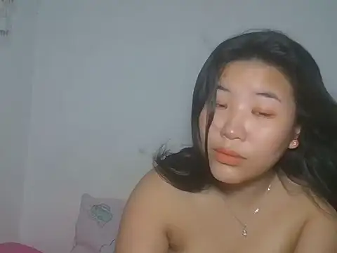 Snapshot of Zyeiii chatting on 04/08/26, 08:58 Zyeiii online show from 04/08/26, 08:58