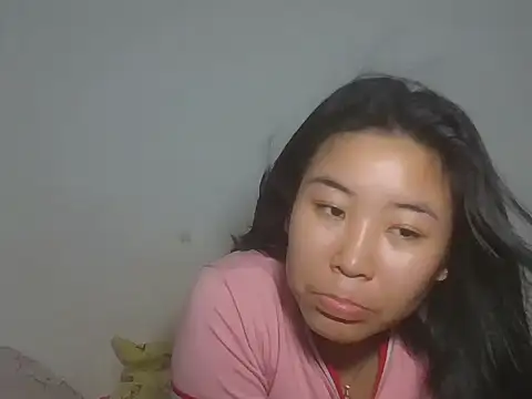 Snapshot of Zyeiii chatting on 04/12/26, 06:13 Zyeiii online show from 04/12/26, 06:13