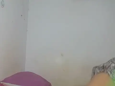 Snapshot of Zyeiii chatting on 06/19/26, 06:56 Zyeiii online show from 06/19/26, 06:56