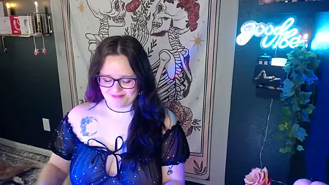 Snapshot of HazeyViolet333 chatting on 03/24/26, 07:08 HazeyViolet333 online show from 03/24/26, 07:08