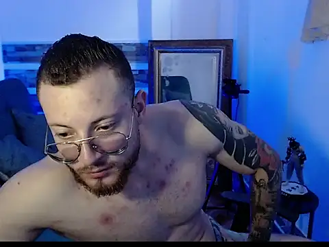 Snapshot of Justin-mackenlly chatting on 03/08/26, 08:34 Justin-mackenlly online show from 03/08/26, 08:34