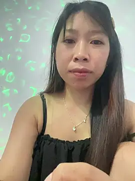 Snapshot of Mayly_lucky2 chatting on 05/04/26, 05:53 Mayly lucky2 online show from 05/04/26, 05:53