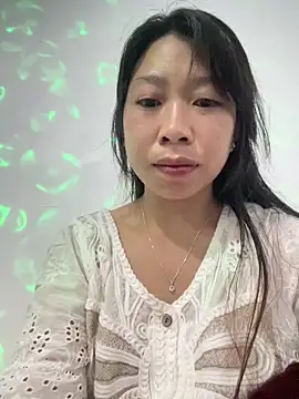 Snapshot of Mayly_lucky2 chatting on 05/06/26, 10:15 Mayly lucky2 online show from 05/06/26, 10:15