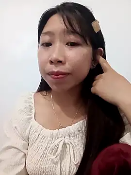 Snapshot of Mayly_lucky2 chatting on 05/11/26, 05:24 Mayly lucky2 online show from 05/11/26, 05:24