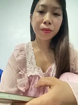 Snapshot of Mayly_lucky2 chatting on 05/18/26, 09:53 Mayly lucky2 online show from 05/18/26, 09:53