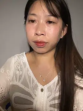 Snapshot of Mayly_lucky2 chatting on 05/19/26, 02:01 Mayly lucky2 online show from 05/19/26, 02:01