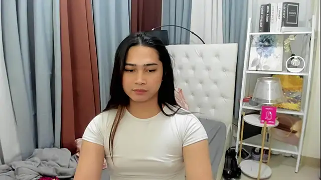 urtwinkbrixz online show from 06/17/26, 08:21