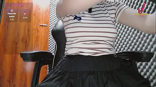 Shiny 68 online show from 07/06/26, 03:03