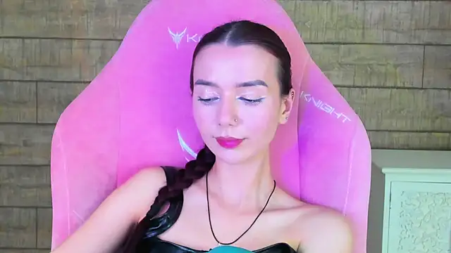 VanessaVienne online show from 06/14/26, 02:24