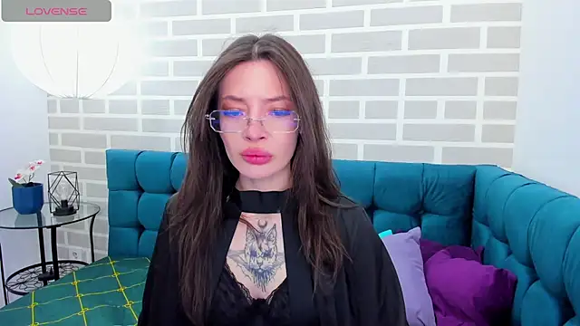 IvyDainty online show from 05/18/26, 01:24