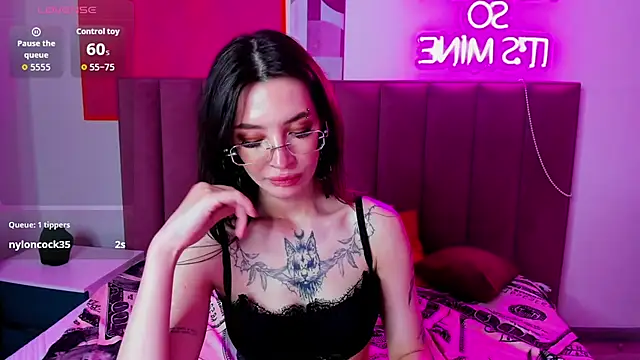 Snapshot of IvyDainty chatting on 06/27/26, 12:44 IvyDainty online show from 06/27/26, 12:44