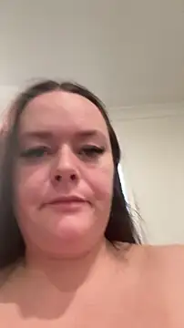 Snapshot of carinabro10 chatting on 06/01/26, 02:24 carinabro10 online show from 06/01/26, 02:24