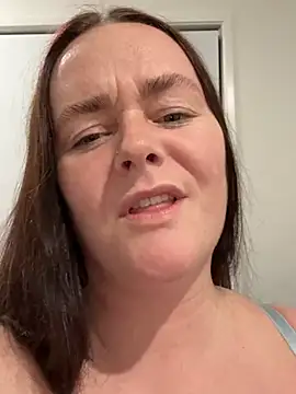 carinabro10 online show from 07/11/26, 08:39