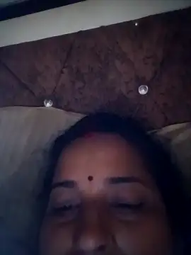 Snapshot of Reena_lodha chatting on 02/09/26, 01:09 Reena lodha online show from 02/09/26, 01:09