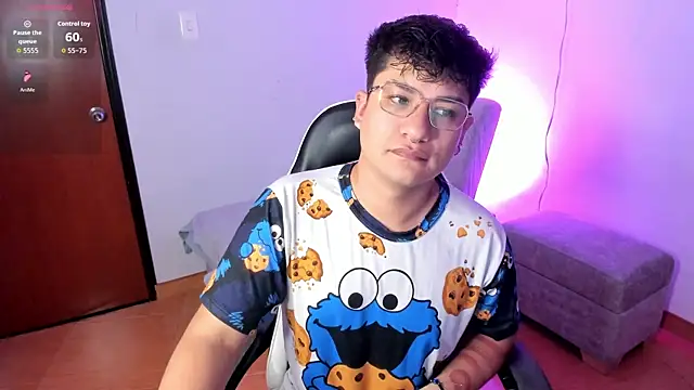 Theo Rowan online show from 01/13/26, 09:25