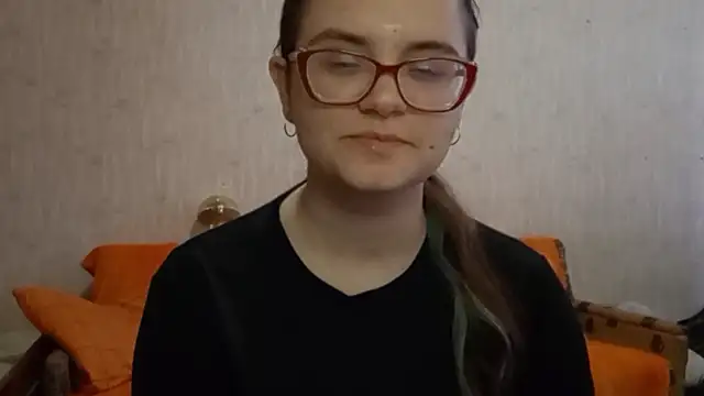 Snapshot of Miyabeee chatting on 02/06/26, 08:18 Miyabeee online show from 02/06/26, 08:18