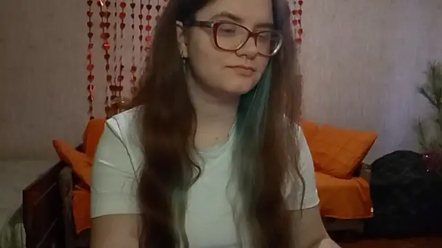 Snapshot of Miyabeee chatting on 03/01/26, 06:37 Miyabeee online show from 03/01/26, 06:37