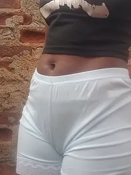 Snapshot of TRACYTOTO26 chatting on 02/13/26, 04:52 TRACYTOTO26 online show from 02/13/26, 04:52